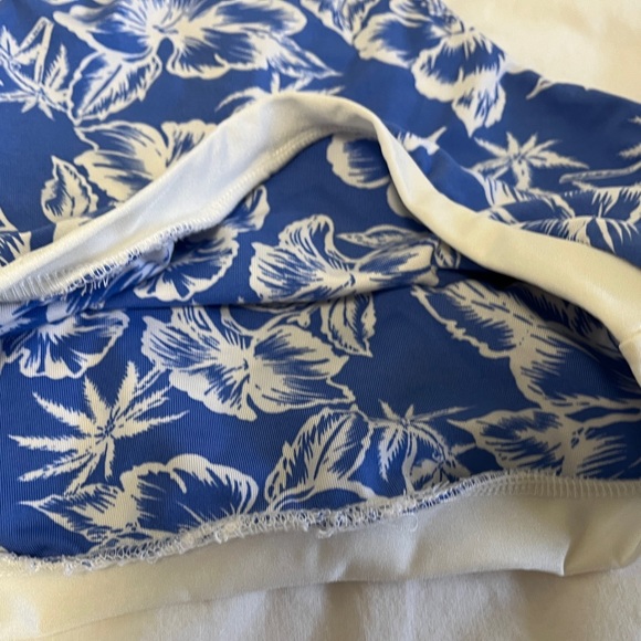 Hawaii Print Halter Swim Top - Picture 2 of 3